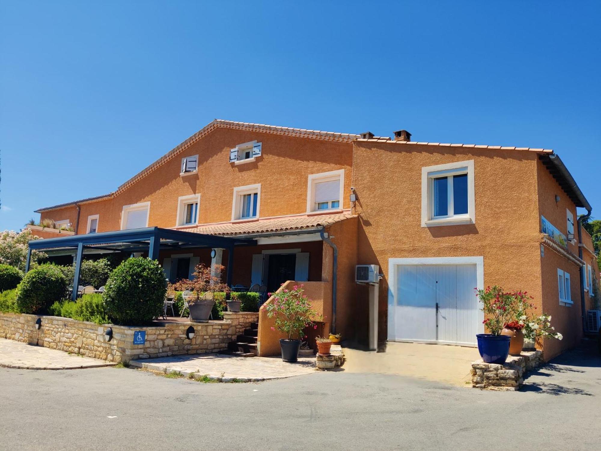 Hotel Le Saint-Genies 위제 외부 사진