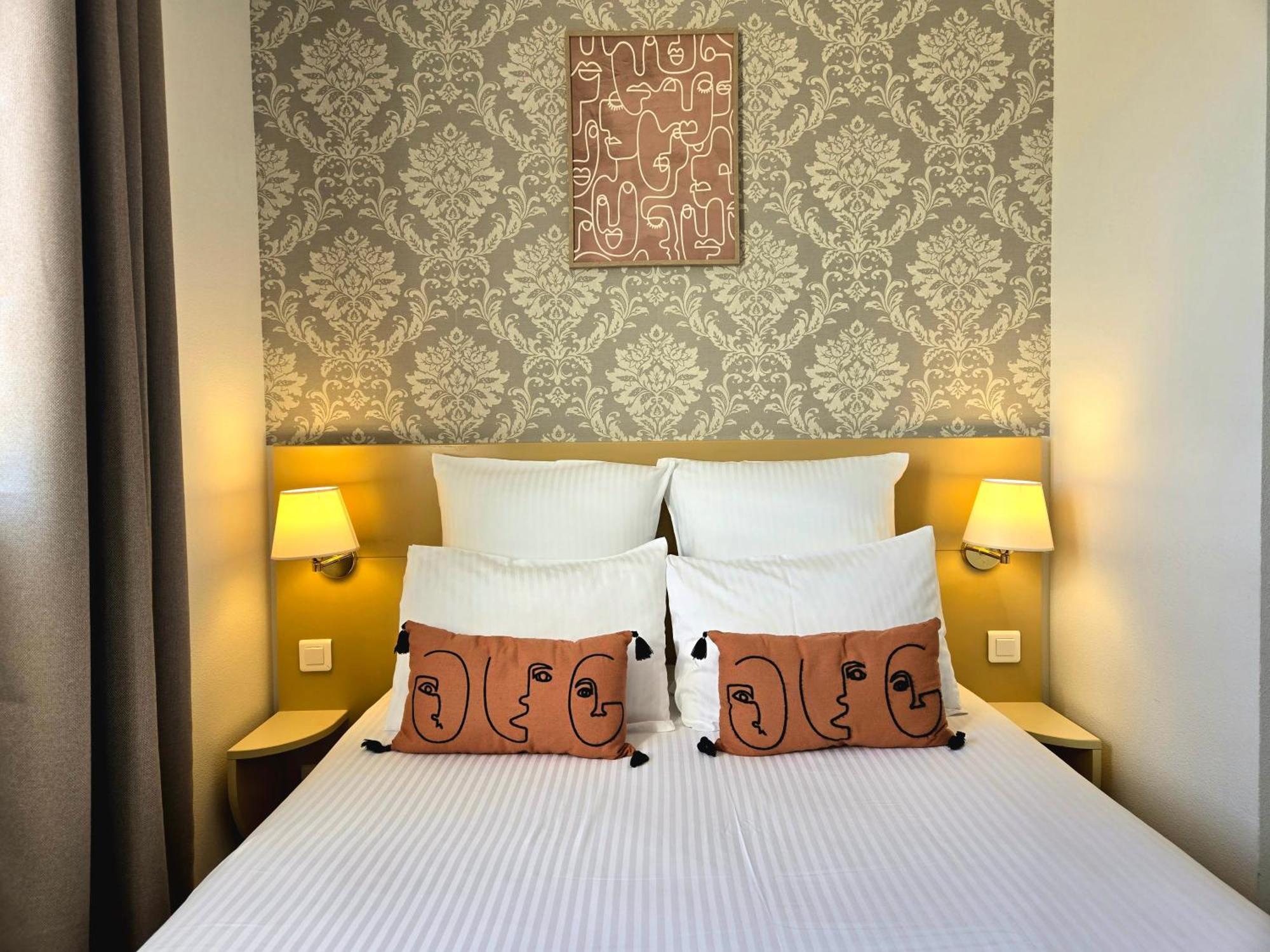 Hotel Le Saint-Genies 위제 외부 사진