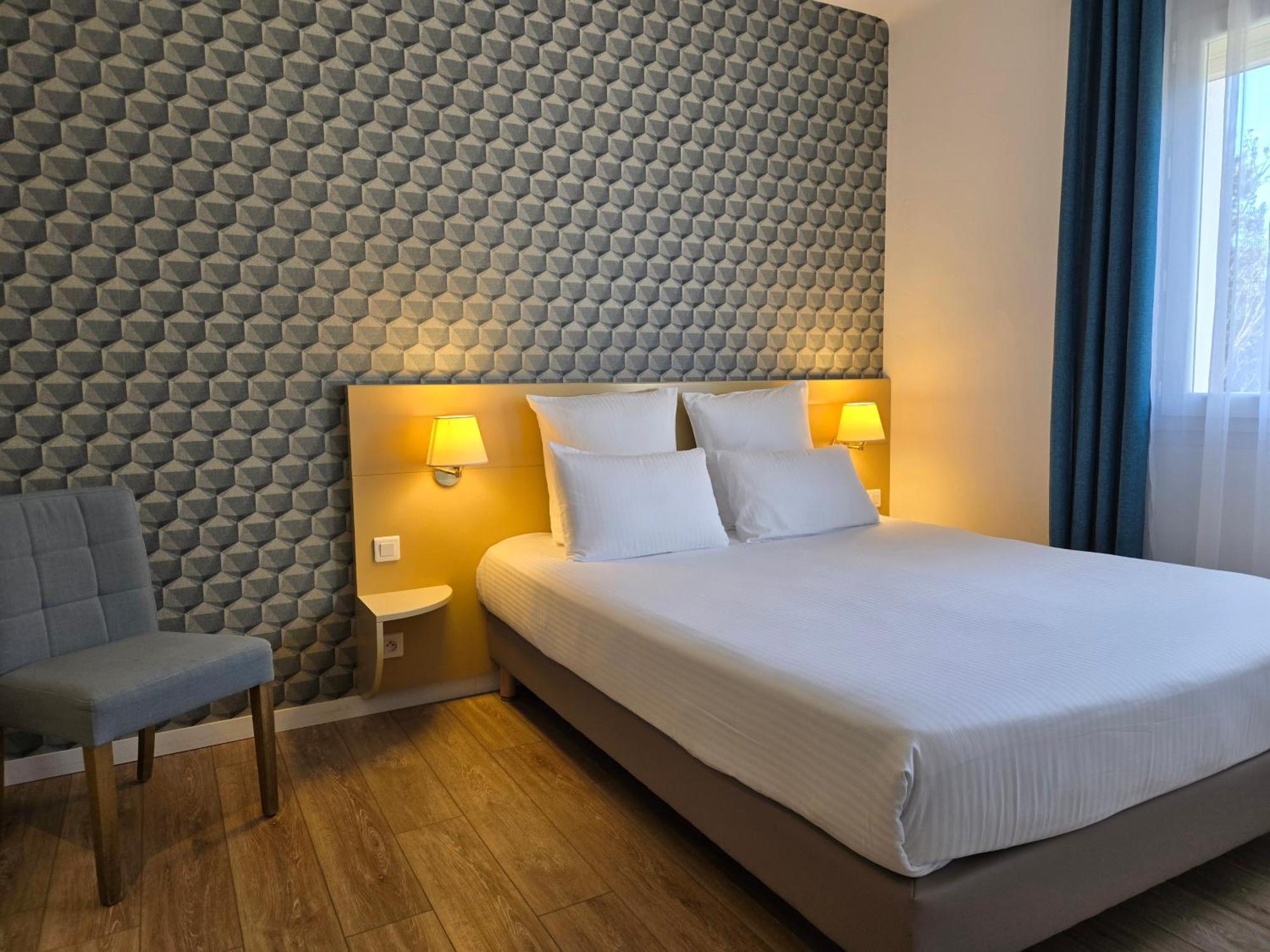 Hotel Le Saint-Genies 위제 외부 사진