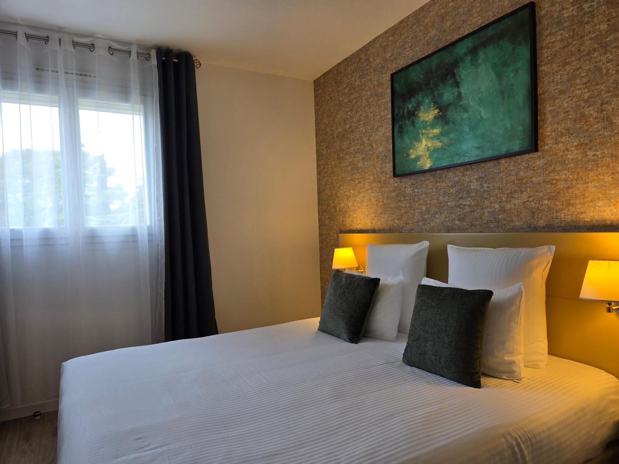 Hotel Le Saint-Genies 위제 외부 사진