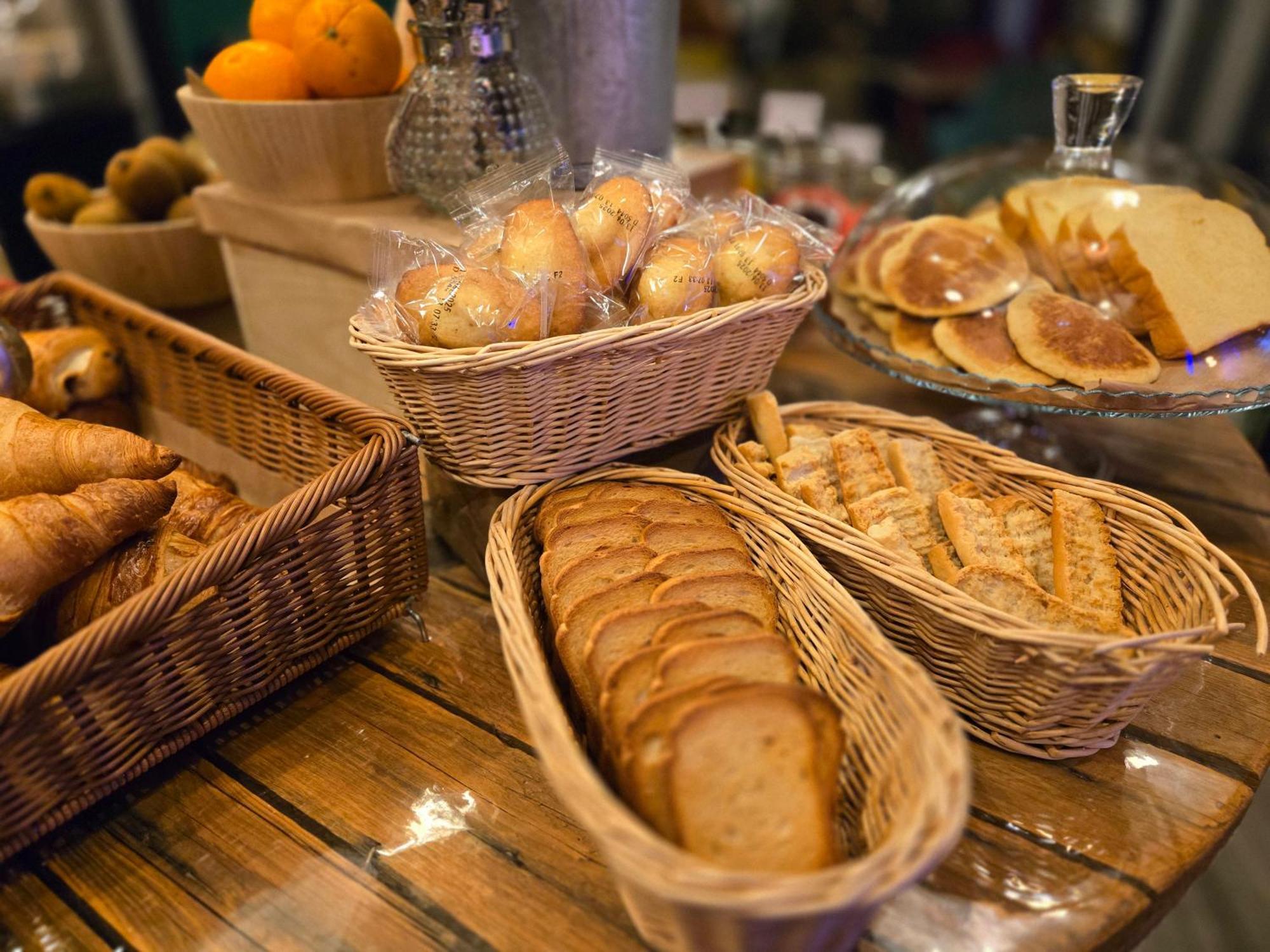 Hotel Le Saint-Genies 위제 외부 사진